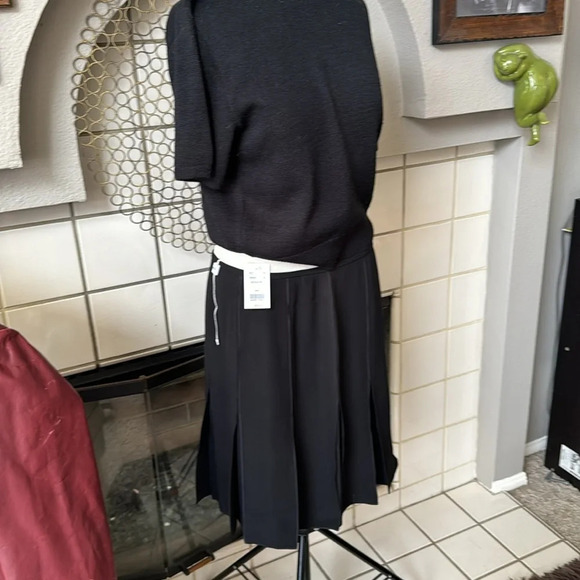 RARE. Armani NWT silk blend split panel skirt NWT size 6 black - Picture 9 of 14